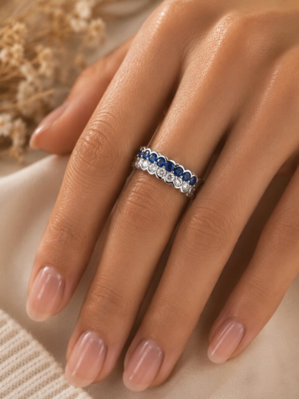 NEW 18k White Gold Blue Sapphire Diamond Ring Band